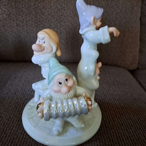 Disney Lenox Large Vintage Snow White & Seven Dwarfs candlestick set Like New - Picture 10 of 13